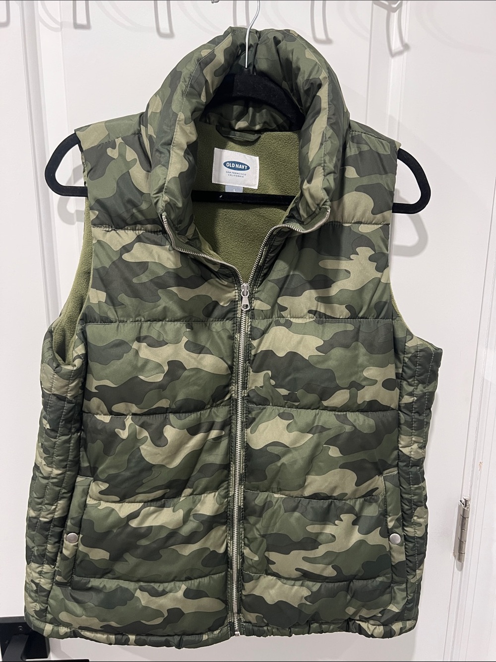 Old Navy Olive Green Camo Puffer Vest